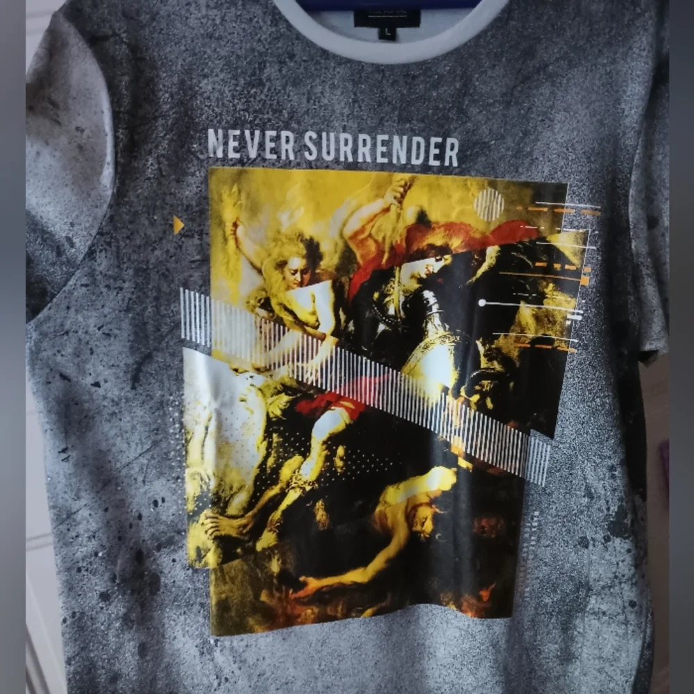 Rise As 1ne shirt - Picture 2 of 4